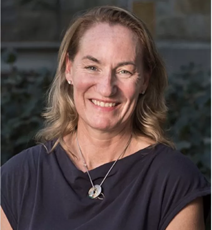 Alison MacNeil